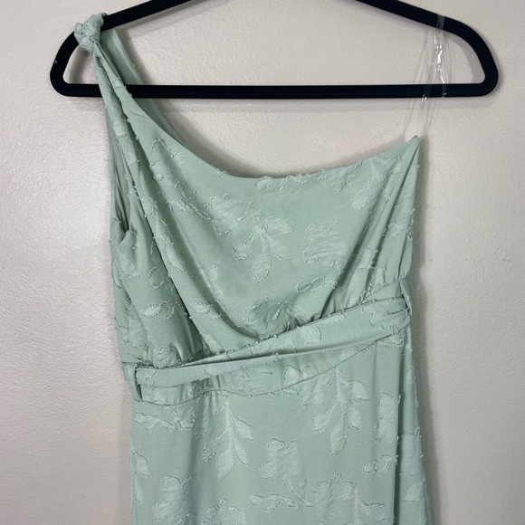 Hyfve Women’s Textured Floral Tiered Sleeveless One Shoulder Midi Dress Medium - Picture 6 of 12